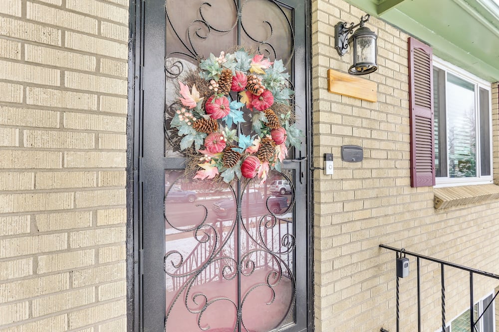 Dog-friendly Denver Apartment w/ Shared Yard! - Cherry Hills Village, CO