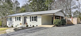 Studio w/ Patio - Walk to Hikes, Sights & Bites