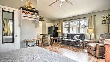 Apartment (0 Bedroom) | Interior