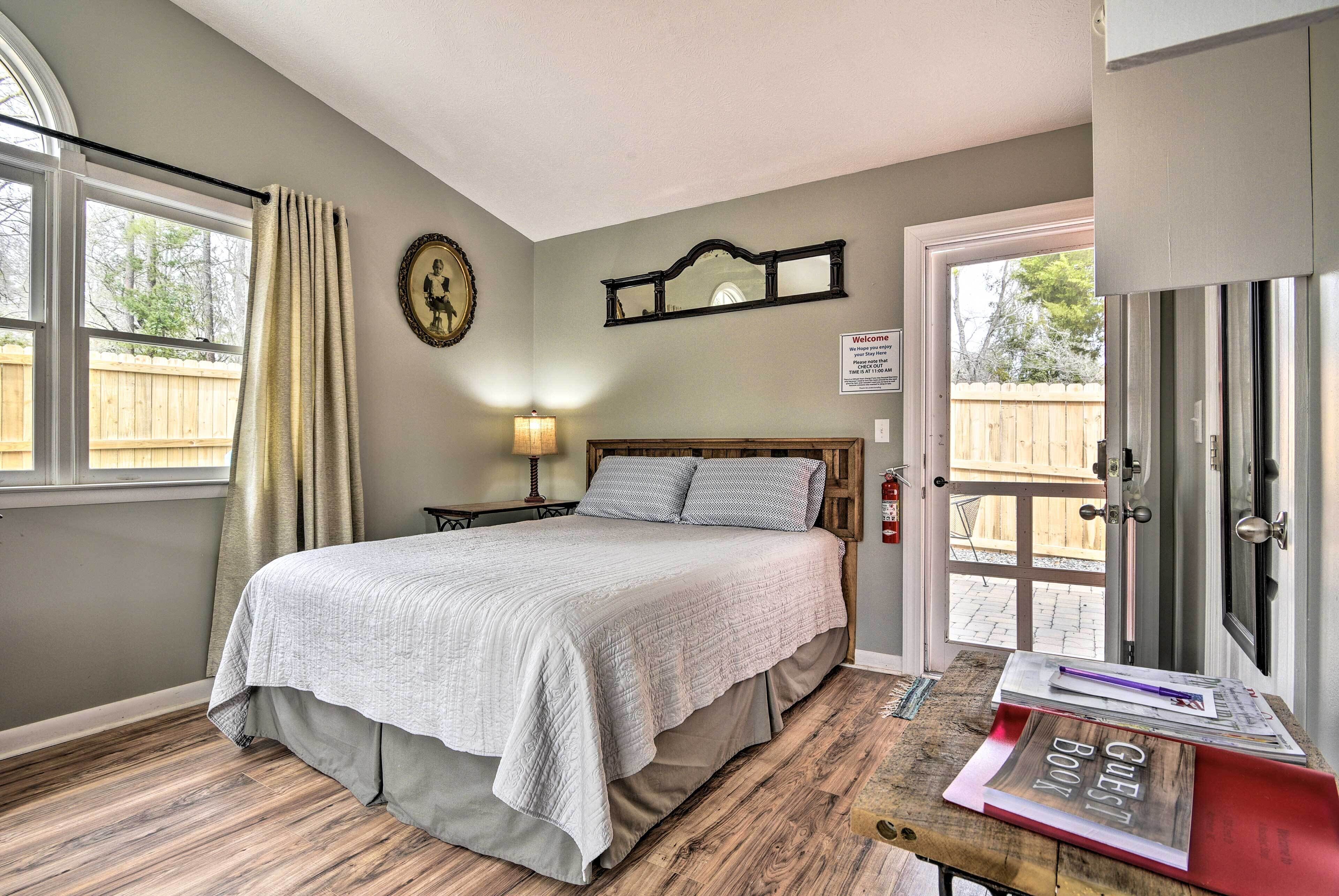 Apartment (0 Bedroom) | Interior