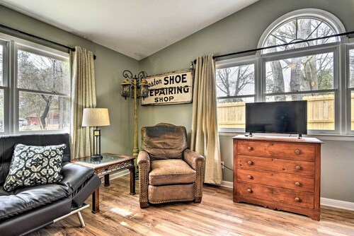 Studio w/ Patio - Walk to Hikes, Sights & Bites