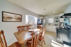 Cottage (3 Bedrooms) | Interior