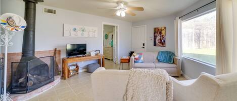 Cottage (3 Bedrooms) | Front of property