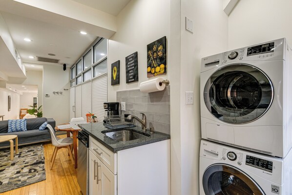 Apartment (0 Bedroom) | Bahagian dalam