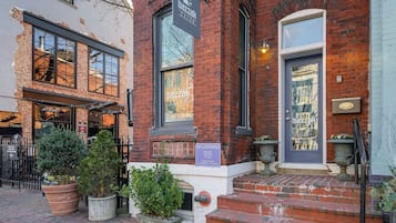 Apartment (0 Bedroom) | Interior