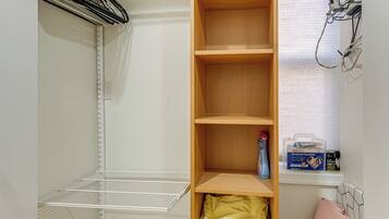 Apartment (0 Bedroom) | Interior