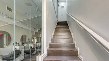 Apartment (0 Bedroom) | Interior