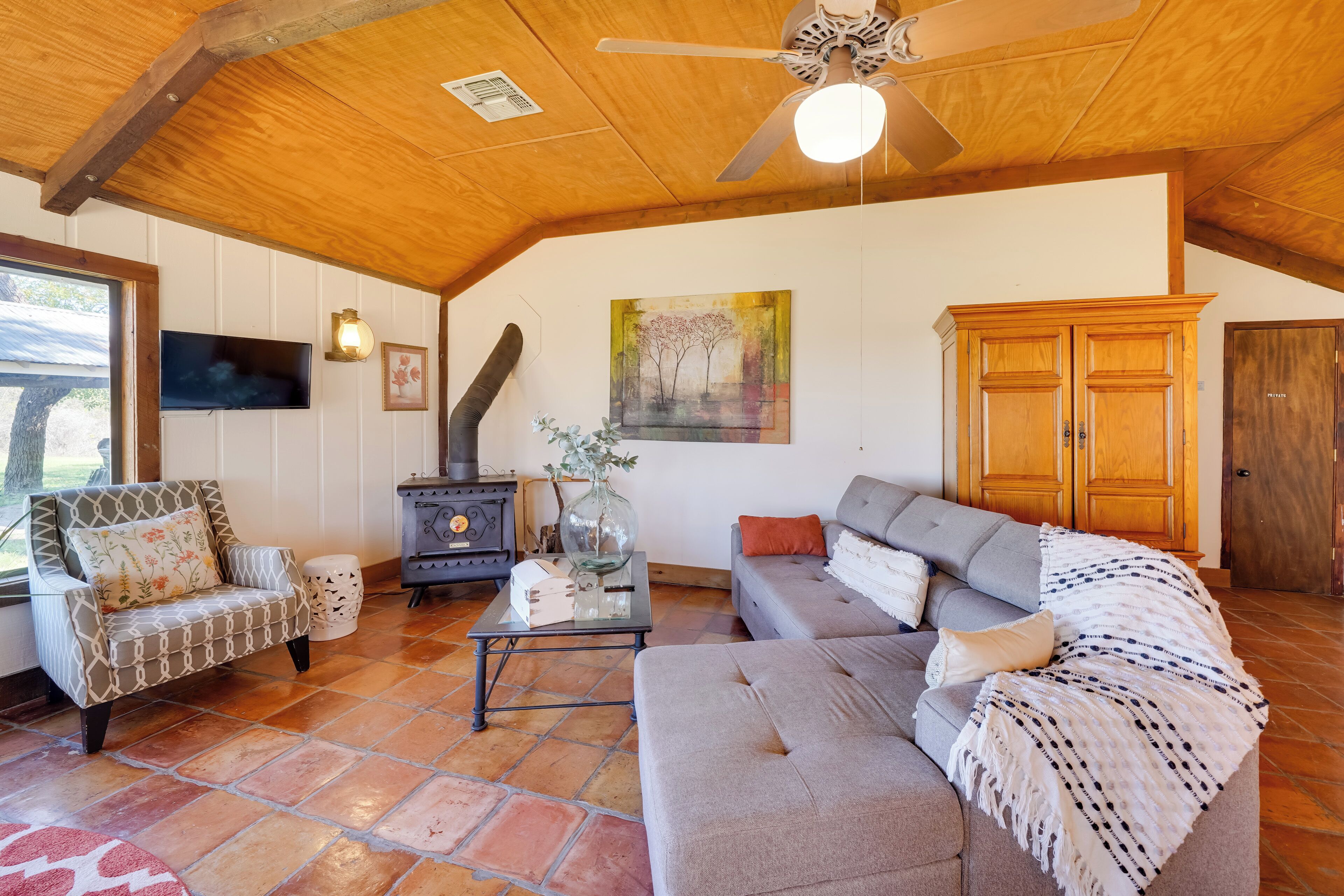 House (3 Bedrooms) | Front of property