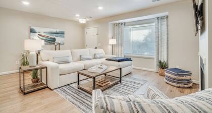 Bright Helen Cottage: Walk to Town!