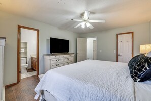 Rumah (4 Bedrooms) | Interior