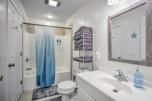 Bathroom - Sunny Bay St Louis Retreat w/ River Access! (Bay St Louis)