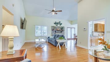 House (3 Bedrooms) | Front of property
