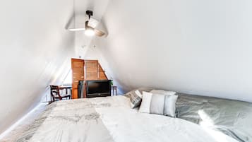 House (1 Bedroom) | Interior