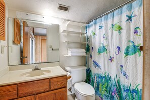House (2 Bedrooms) | Bathroom