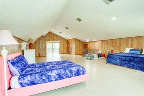 House (2 Bedrooms)