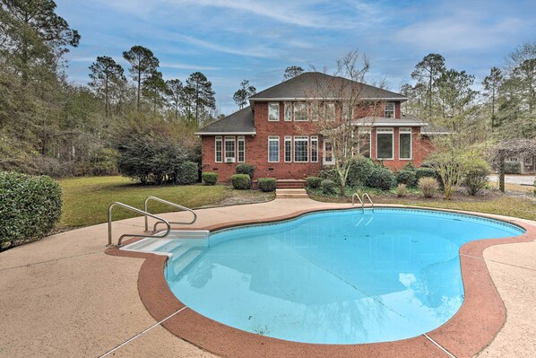 House (3 Bedrooms) | Front of property