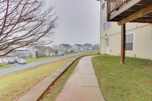 Apartment (1 Bedroom) | Interior - Cozy Inwood Apartment: History, Hiking & Wine! (Inwood)