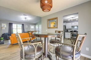 House (3 Bedrooms) | Interior - Decatur Vacation Rental w/ Fenced Yard! (Decatur)