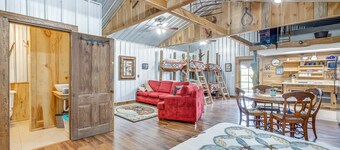 Rustic Lake City Studio Near Ichetucknee Springs!