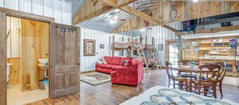 Rustic Lake City Studio Near Ichetucknee Springs!