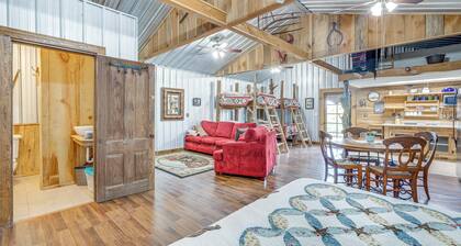 Rustic Lake City Studio Near Ichetucknee Springs!