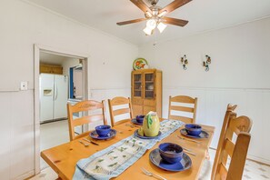 Cottage (3 Bedrooms) | Interior - Clanton Cottage w/ Charcoal Grill & Porch! (Clanton)