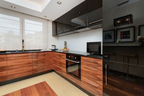 อพาร์ทเมนท์, 3 ห้องนอน, 2 ห้องน้ำ | ครัวส่วนตัว | เครื่องล้างจาน, เครื่องครัว/จาน/ช้อนส้อม