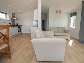 Living area - Primrose Lodge (Dartmouth)