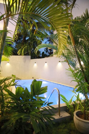 6 outdoor pools - Gold Bubble (Ahangama)