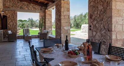 Villa Salentina With Garden And Pool