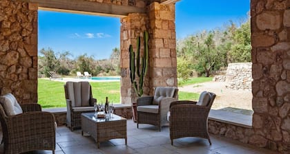 Villa Salentina With Garden And Pool