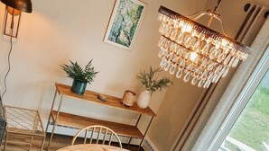 Dining - Quiet, Comfortable, Upscale Space (Kenai)