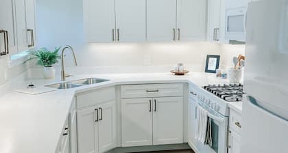 Quiet, Comfortable, Upscale Space