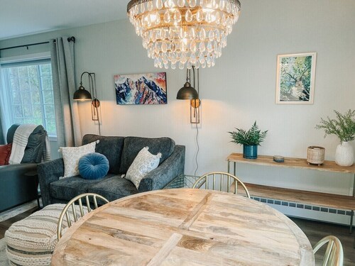 Quiet, Comfortable, Upscale Space