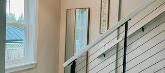 Cheery Coastal-Themed Condo