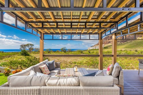 Ocean View Home for Family Fun Getaway Near Beach w/Hot Tub and Bbq Grill