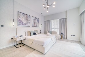 2 bedrooms, in-room safe, iron/ironing board, free WiFi - Just a Stone’s Throw from the Tram 2BR, Within Walking Distance to the Beach (Dubai)