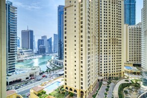 Exterior - Just a Stone’s Throw from the Tram 2BR, Within Walking Distance to the Beach (Dubai)