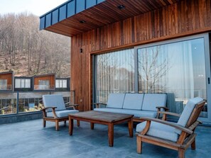 ファミリー 4 人部屋 | テラス / パティオ