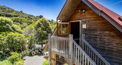French Peak Loft - French Farm Holiday Home