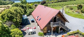 French Peak Loft - French Farm Holiday Home