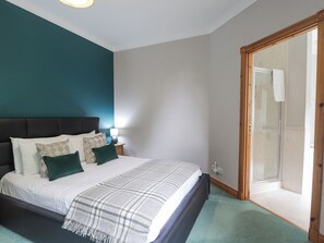 Cottage | 2 bedrooms, individually decorated, individually furnished, free WiFi - Rossie Lodge (Inverness)