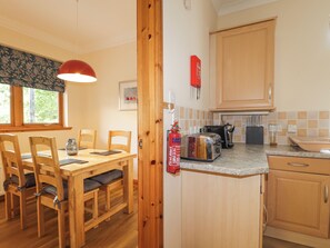 Cottage | Dining - Rossie Lodge (Inverness)