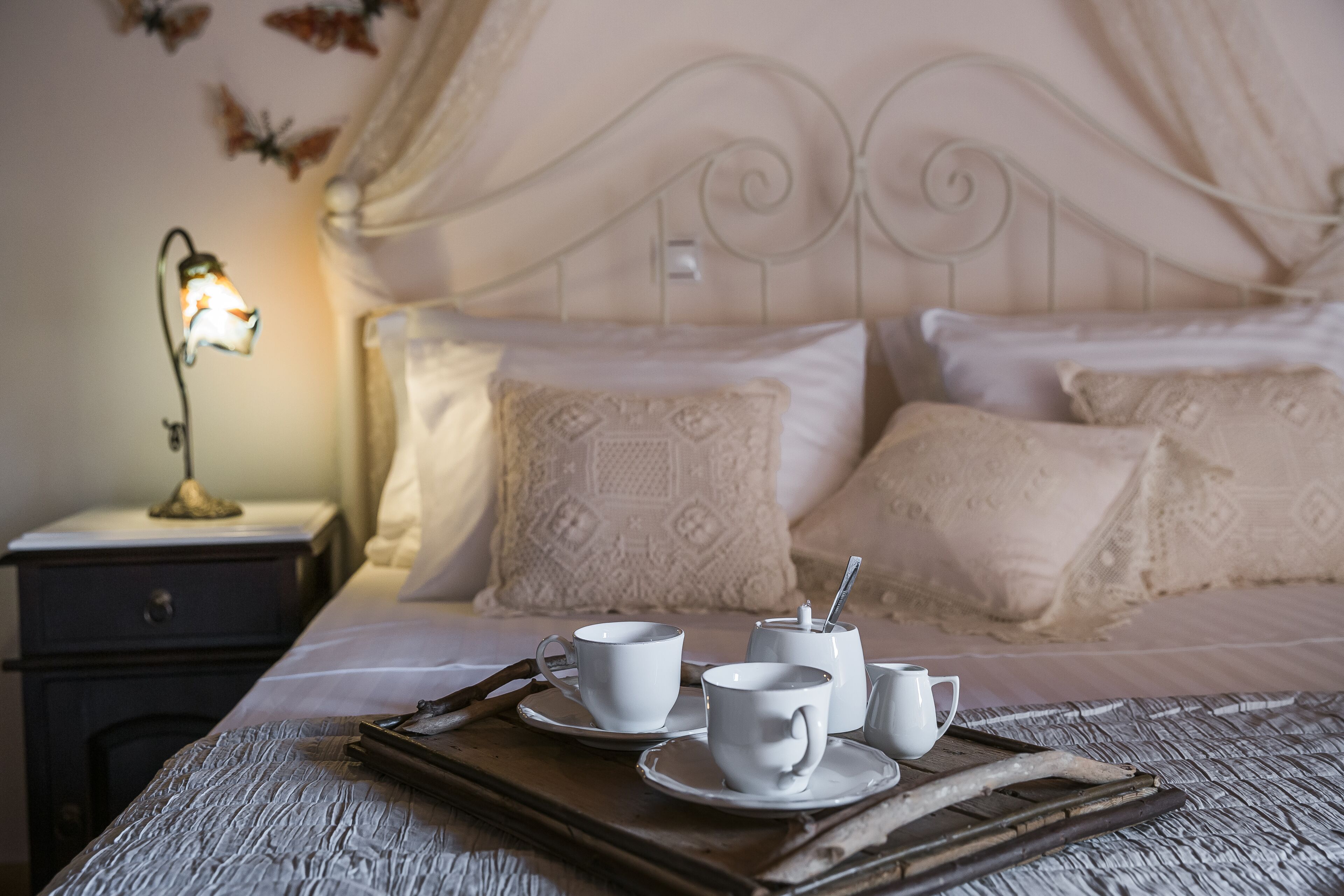 3 bedrooms, individually decorated, individually furnished, free WiFi