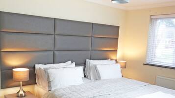 2 bedrooms, iron/ironing board, travel crib, free WiFi