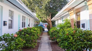 Enceinte de lâhĂ©bergement