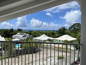 Property grounds - Ground floor apartment 200m from the beach with shared pool (Sainte-Luce)