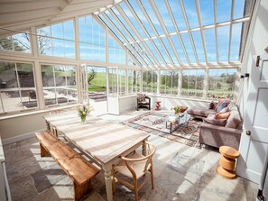 Interior - 4 bedroom accommodation in Broughton, near Skipton (Broughton, near Skipton)