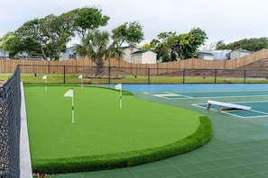 Sport court - Queens Court 1201, Oceanfront Condo in Emerald Isle, NC! (Emerald Isle)