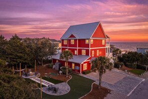 Exterior - Red Barn Resort, Almost Oceanfront House in Emerald Isle, NC! (Emerald Isle)